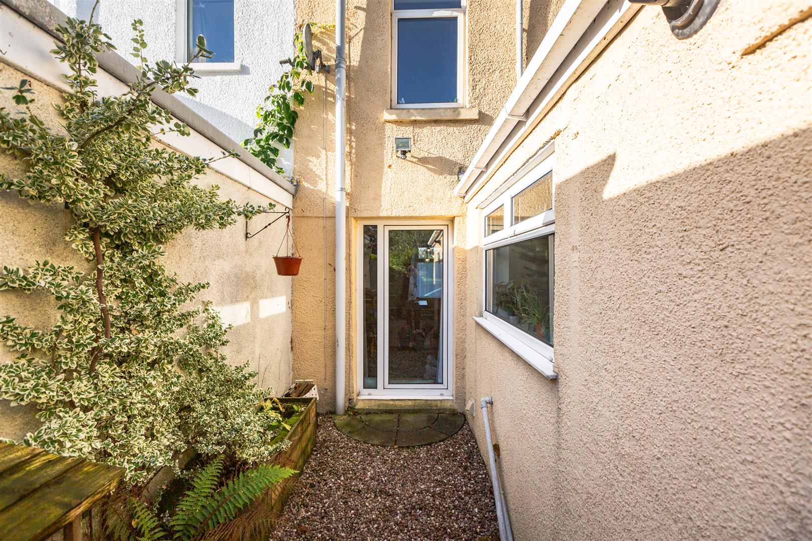 Rhandir Terrace, Llangennech, Llanelli, SA14 8TY